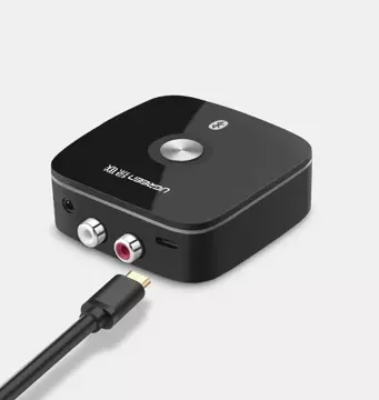 Adapter UGREEN Bluetooth 5.1 Empfänger aptX 2RCA / 3,5 mm Miniklinke schwarz (40759)