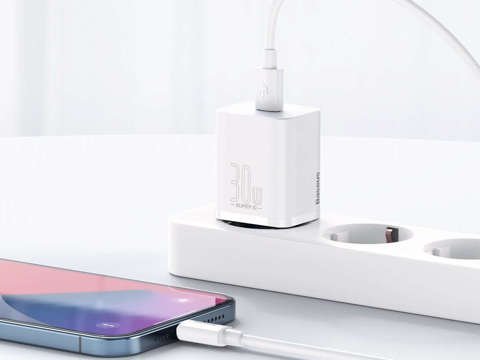 Baseus Super Si Schnellladegerät USB-C PD 30W Weiß