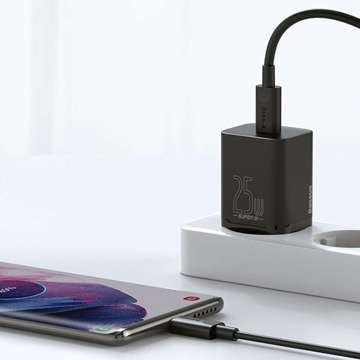 Baseus Super Si USB-C Typ C PD 25W schwarzes Netzteil-Ladegerät