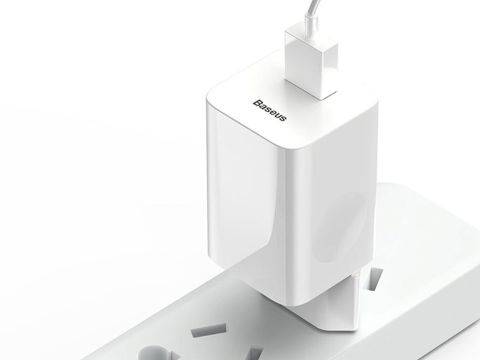 Baseus USB EU Quick Charge QC 3.0 24W Weißes Wandladegerät