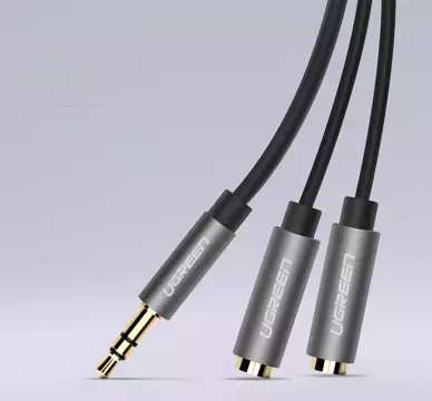 UGREEN Kabel Kopfhörer Splitter Kabel 3,5 mm Miniklinke AUX 20cm (2 x Audio Ausgang) silber (10532)