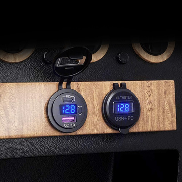 USB-Autoladegerät QC 3.0 USB-C Typ-C PD-Adapter Auto-Zigarettenanzünder-Buchse LED-Voltmeter 48 W schnell für Telefon Schwarz