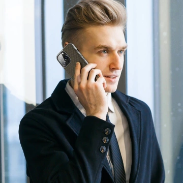 Dux Ducis Fino Schutzhülle mit Nylonmaterial bezogen iPhone 13 Pro grün