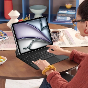 Etui z klawiaturą Tech-Protect iPad Pro 12.9 / Air 13 SmartCase Black