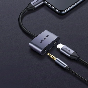 Ugreen CM193 USB-C auf 3,5 mm Mini-Buchse USB-C Ladeadapter Grau
