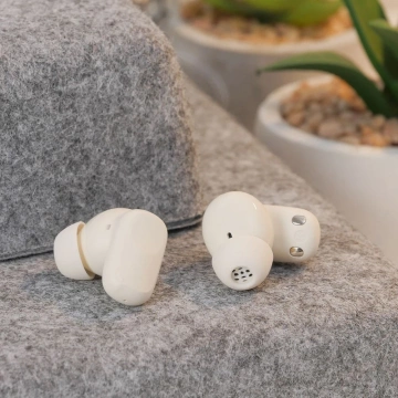Słuchawki bezprzewodowe Bluetooth HOCO TWS EQ19 Etui ładujące Białe