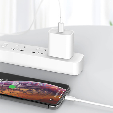 Alogy Wandladegerät Schnelles USB-C PD 20 W Lightning-Kabel 1 m weißes Gehäuse
