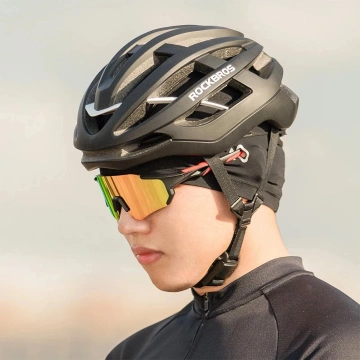 Rockbros YPP037 Fahrradkappe mit Aussparungen für Brillen – Schwarz