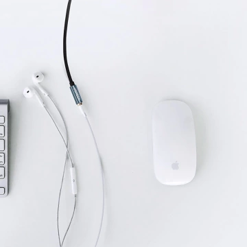 Kabel UGREEN to  adapter przedłużacz AUX mini jack 3,5 mm 1,5m niebieski (AV118)