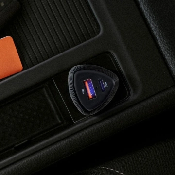 Ładowarka samochodowa Forcell Carbon 38W PD QC USB-C + USB 2x Szybka