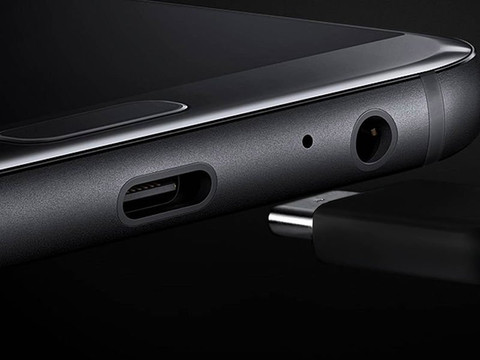 2x USB Autoladegerät EP-LN920 2x USB-C DW700CBE Kabel (schwarz)