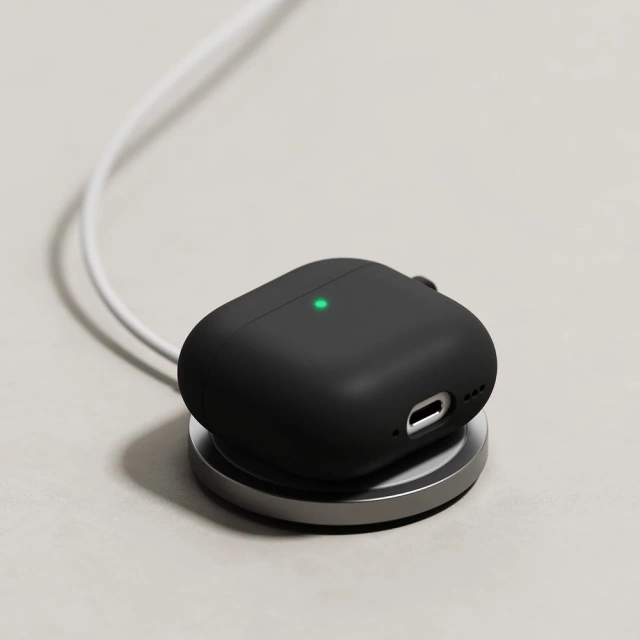 Apple AirPods 4 Hülle Ringke Silikon Schwarz Karabiner