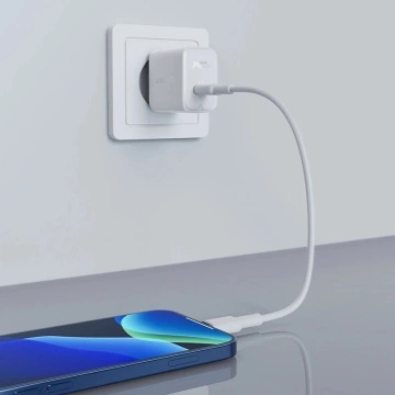Acefast GaN 30W USB-C PD QC 3.0 Wandladegerät Schwarz Schwarz