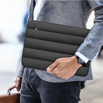 Etui Ochronne Tech-Protect Fluffy do Laptopa 15–16" Black