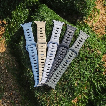 IconBand Line Sportarmband für Apple Watch 4 / 5 / 6 / 7 / 8 / SE / ULTRA (42 / 44 / 45 / 49 mm) Starlight