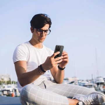 Osłona Aparatu Spigen Optik Pro Glas.TR ”EZ FIT” Camera Protector 2-pack do iPhone 16 Pro / Pro Max Desert Titanium